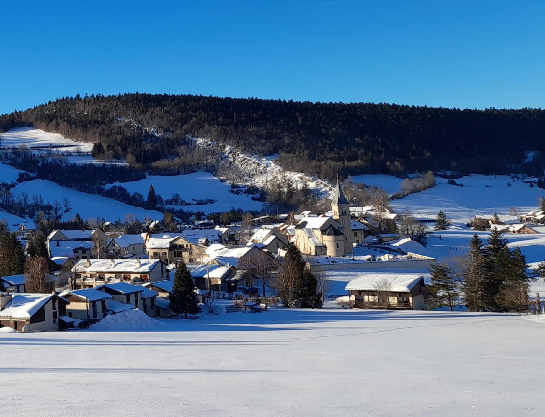 Duplex 59M2 - Proche Centre - Balcon Plein Sud Lägenhet Corrençon-en-Vercors Exteriör bild